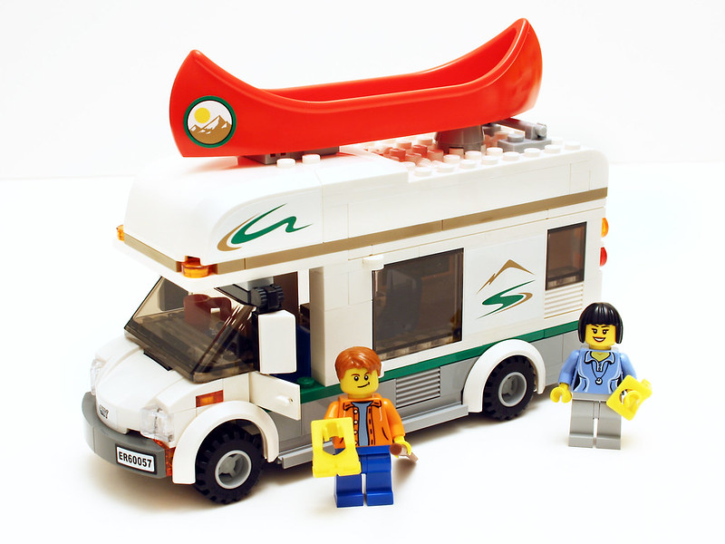 Boris Bricks: LEGO City #60057 Camper Van Review