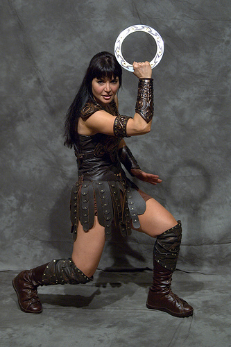 A woman dresses up as Xena the Warrior Princess 