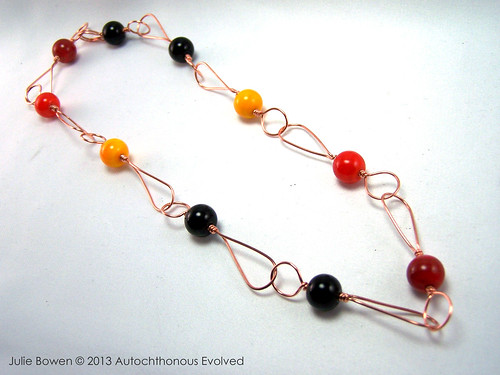 Teardrop wire link necklace with 10mm round lampwork spacers
