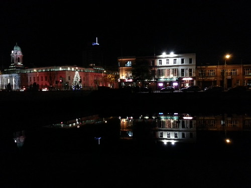 Cork by night - City Hall & Union Quay by despod