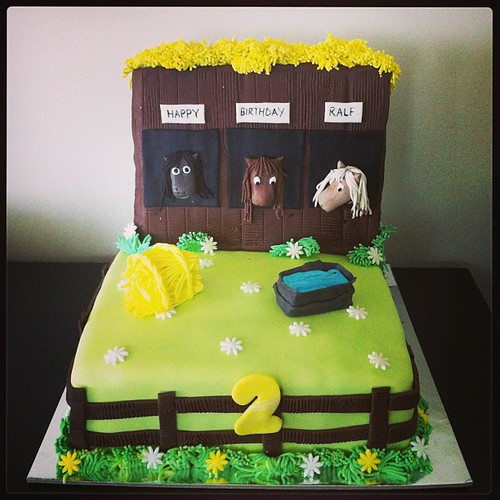 #birthdaycake #horsecake #sugarart #sugarcake #sugarpaste #sekerhamurlupastalar #atkonseptlipastalar#ahirkonseptlipastalar by l'atelier de ronitte