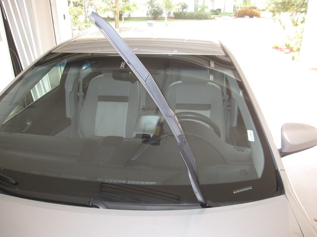 how to replace windshield wiper blades toyota camry #7