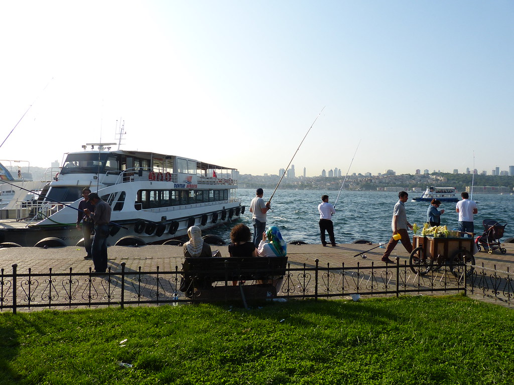 Üsküdar on a Saturday afternoon, Istanbul
