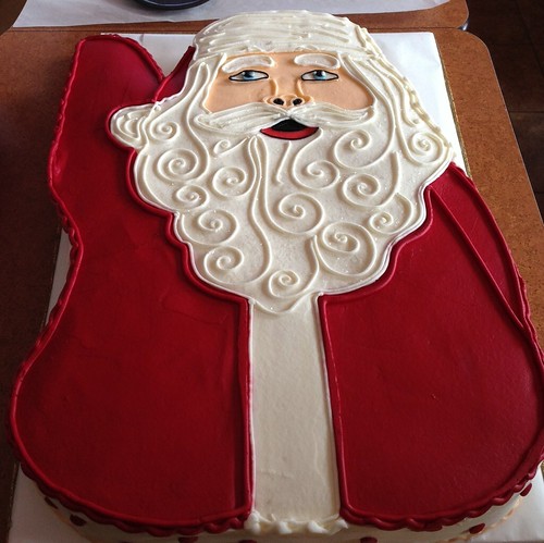 Santa statue cake