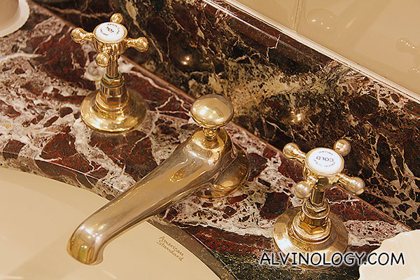 Nice old faucets 