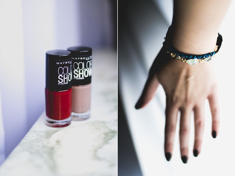 nail polish / bracelet