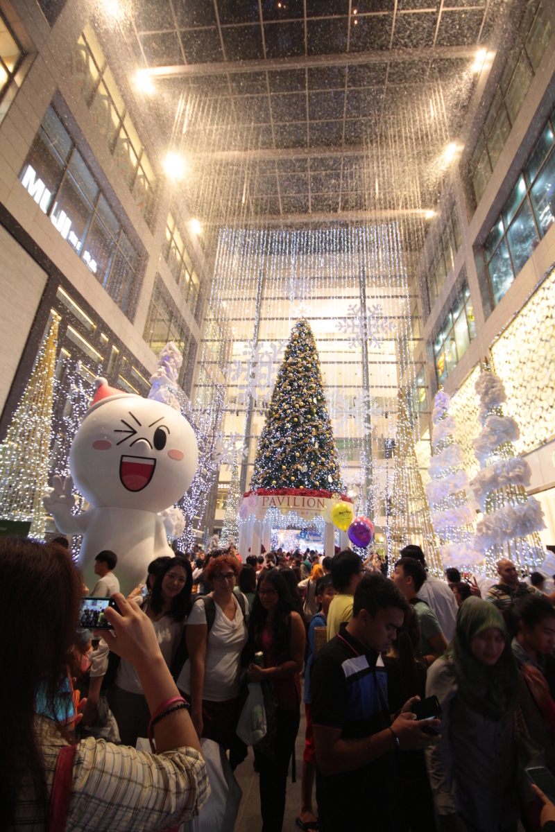 Christmas snow at Pavilion KL evokes festive cheer among consumers