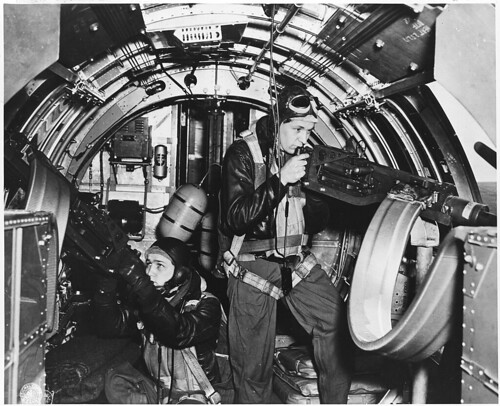 Air_Force_personnel_&_equipment._The_Pacific,_England,_Wash._DC._1942-44_(mostly_1943)_-_NARA_-_292574