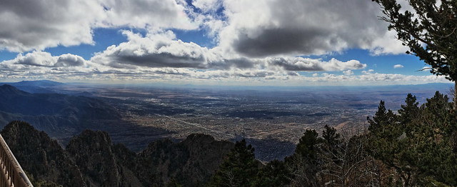 Viewof Albuquerque from Crest House Deck 20131104