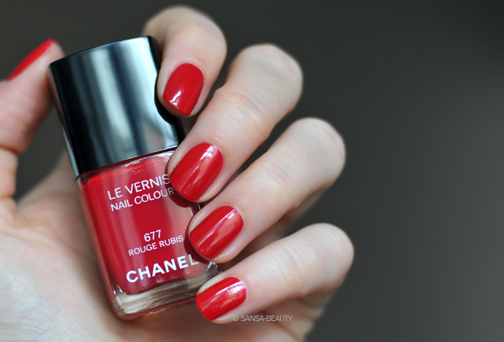 Chanel - Rouge Rubis 677