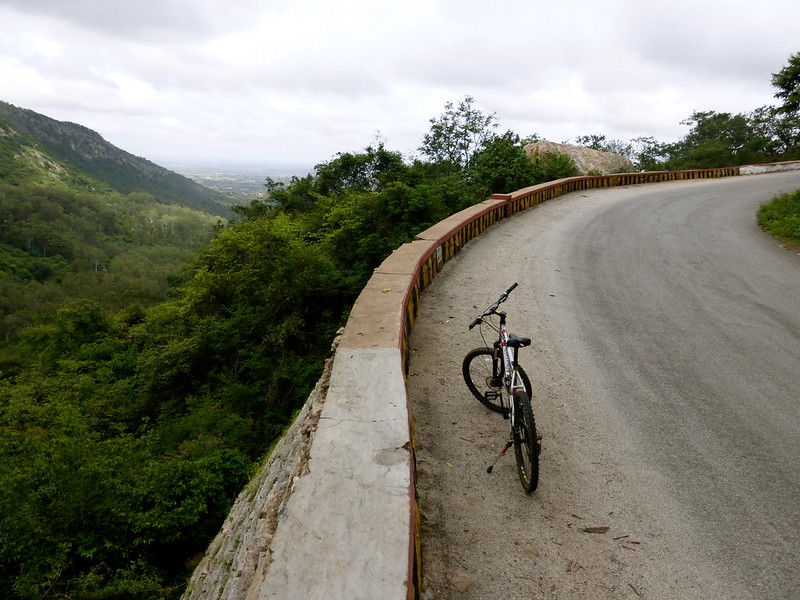 Cycling to Nandi Hills - the climb