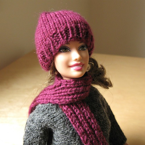 Barbie knitting