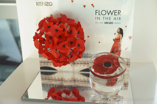 kenzo-dream-flower-in-the-air