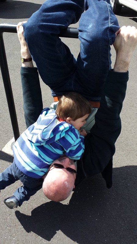 Daddy was swinging from a pole, so Eskil thought he'd grab a ride