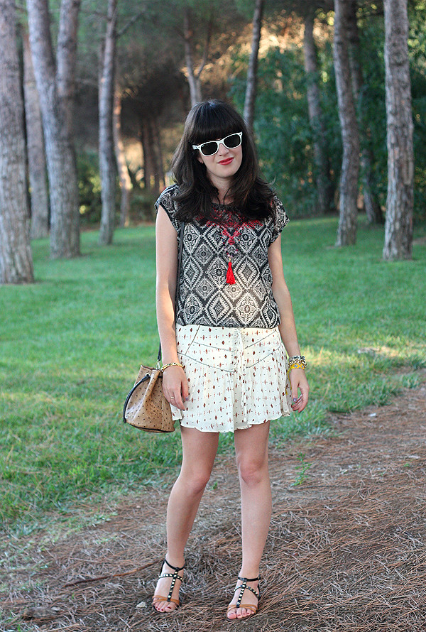 embroidered_top_tribal_shorts2