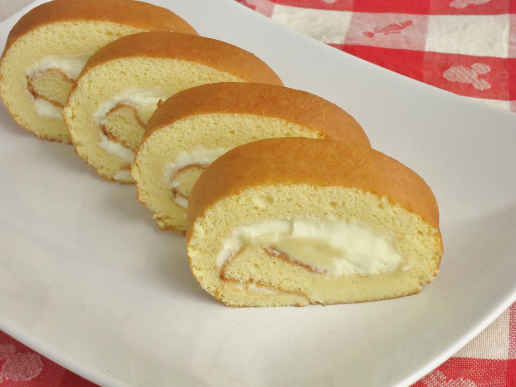 honey soufflé roll cake