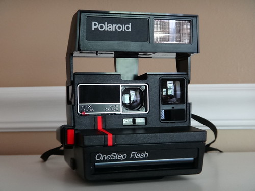 implícito padre Demon Play Polaroid One Step Flash (Close Up) - Camera-wiki.org - The free camera  encyclopedia