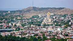 Największa w Gruzjii cerkiew Sameba (Sobór Św. Trójcy), Tbilisi.