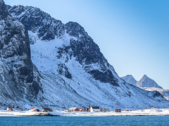 Montain and Sea in Lofoten