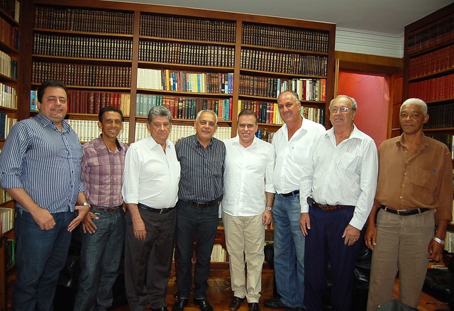 06-09 - Reunião com Grupo político de Monjolos
