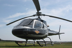 Eurocopter AS350 AS350B2  AS350B3  Écureuil