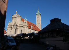 Munich, Holy Spirit Church