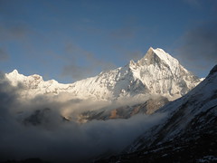 Nepal Annapurna Base Camp ( 2012 ) .
