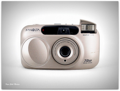Minolta Riva Zoom 70W - Camera-wiki.org - The free camera encyclopedia