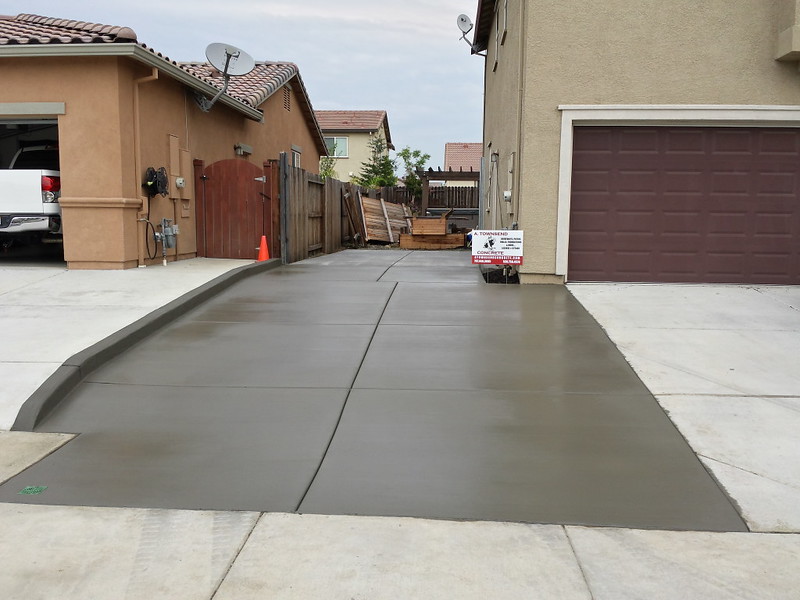 New Side Yard And Driveway Extension Concrete In Vacaville
