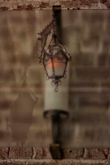 Searsucker Lamp