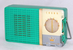 Crown Transistor Radio Collection - Joe Haupt