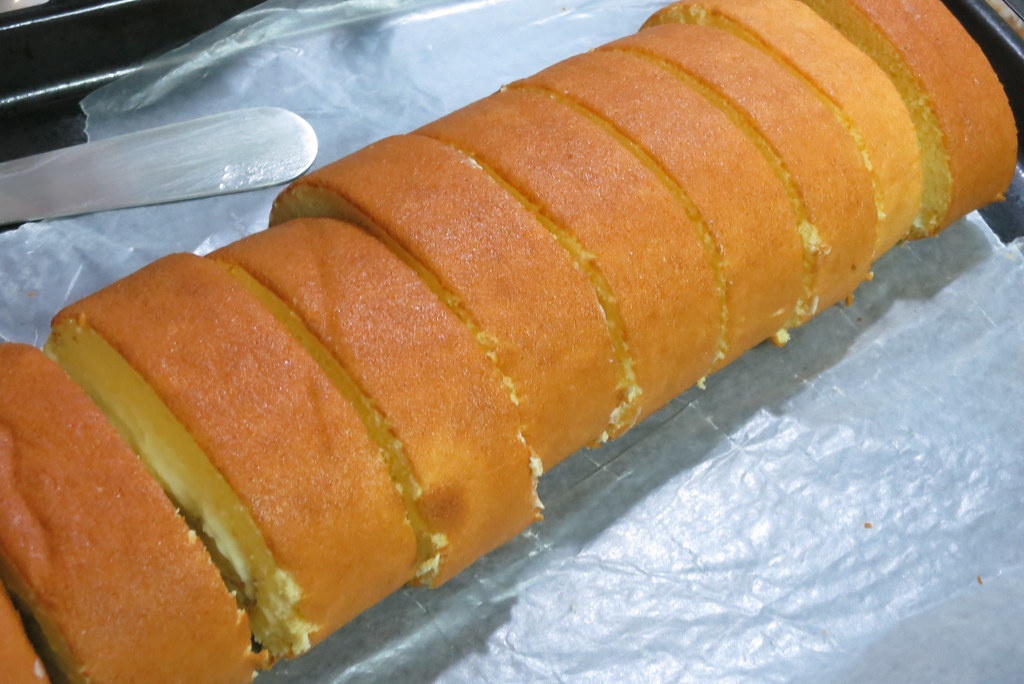 honey soufflé roll cake