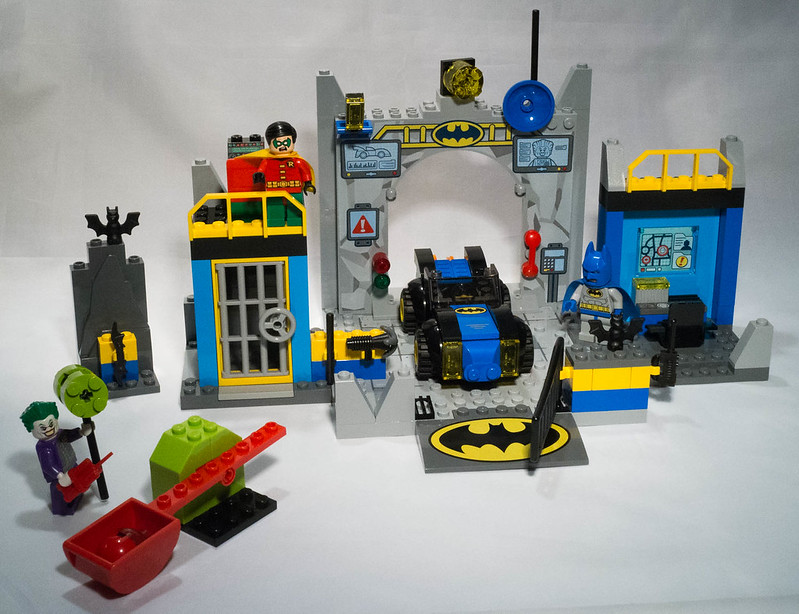 REVIEW LEGO 10672 Juniors - L’attaque de la Batcave