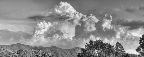 blackandwhite panorama hdr smokymountains tamron90mmf28 canoneos40d