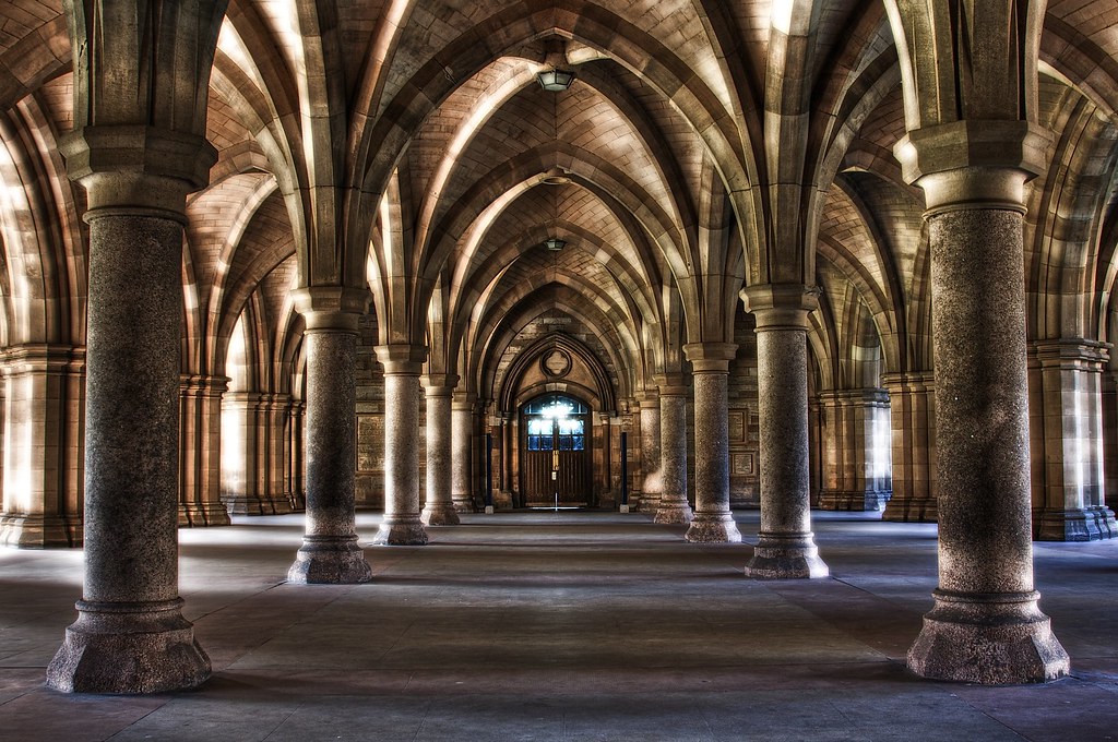 Find hidden gems and must-see attractions in Glasgow