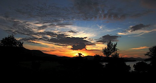 winter sunset vacation sky cloud beautiful clouds island scenic chapeau stcroix virginislands golddragon anawesomeshot goldstaraward absolutelystunningscape skyandastronomy