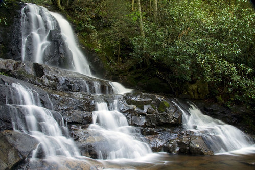 waterfall tennessee greatsmokymountainsnationalpark laurelfalls