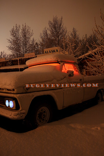 longexposure red white snow alaska night streetlight pickup 2008 bugeyeviewsphotography painintingwithlight