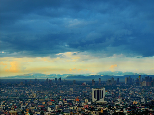 mountains geotagged day cloudy philippines manila makati makaticity geo:lat=14588235 geo:lon=120990372