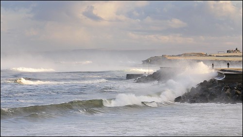 morning light sea mist coast scotland highlands surf waves spray seasmoke caithness thurso thursoeast