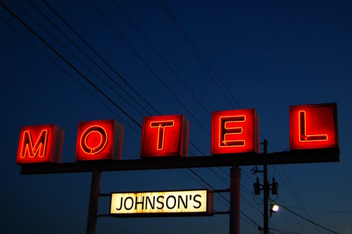 old city urban sign vintage twilight nikon neon glow power dusk motel cable powerlines anderson cables wires groundlevel redwhiteandblue oldsign urbanlandscape lowperspective vintagesign glows d40 jeremystockwellpix andersonindiana nikond40 cableicious johnsonsmotel