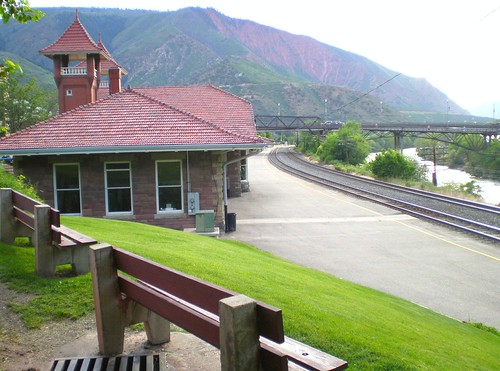 trip travel vacation holiday station train visit glenwood amtrak springs