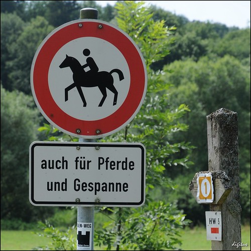 sign schild nikkor horsebackriding reiten d300 badenwuerttemberg schwaebischealb donauradwanderweg 1685mmf3556gvr 1685vr
