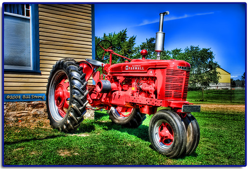 tractor ontario heritage festival antique greatshot hdr 1949 farmall wainfleet photomatix marshville 3exp goldstaraward dsc2990jpg topazadjust