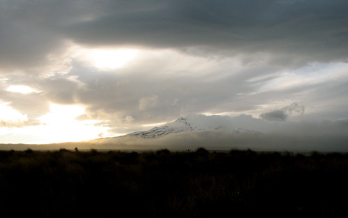 newzealand sun mountain clouds geotagged nz lordoftherings mountruapehu mountdoom geo:lat=3940342 geo:lon=175683403