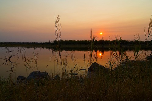 sunset reflection landscape southafrica loveit krugernationalpark kruger pioneerdam mopanicampsite