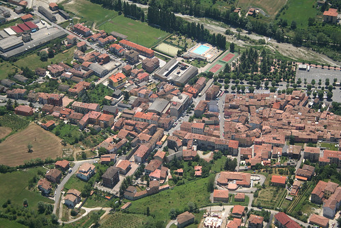 above travel sky italy panorama orange green nature river airplane landscape town flying high view earth top aviation aerial fromabove agriculture lombardia cessna skyview lombardy pavia birdeye aeronautic pavese voghera oltrepò varzi staffora roottop oltrepòpavese splendidoltrepò