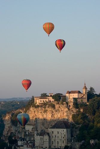 france festival architecture sunrise balloons landscape geotagged dawn frankreich pierre lot chateau ville rocamadour quercy midipyrenees montgolfiers