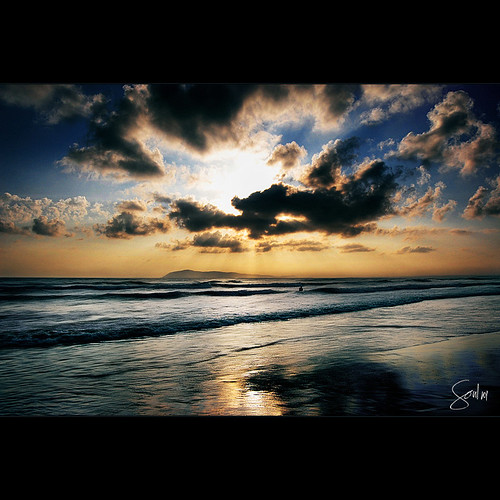 ocean morning sea sky sun beach nature water clouds sunrise reflections landscape island iso200 waves philippines shoreline wideangle rays bicol f71 norte 18mm bagasbas daet camarines gloriousday abigfave nikond40 soul101 delightingday