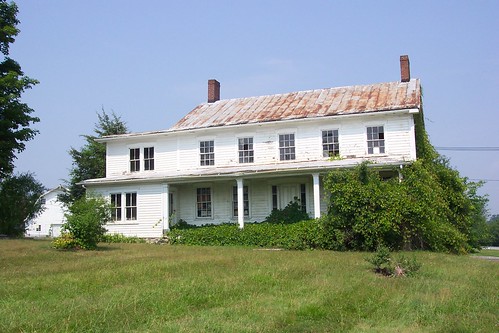 abandoned overgrown farmhouse goshenny orangecountyny oncewashome